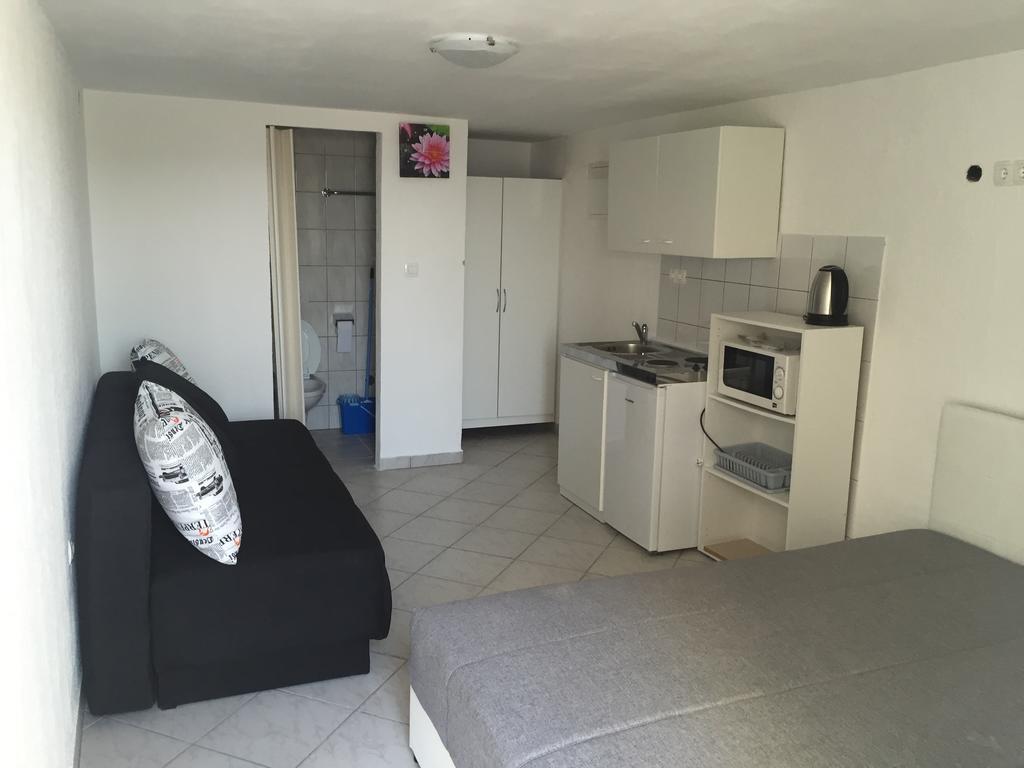 Apartments Meeresblick 크리크베니카 외부 사진